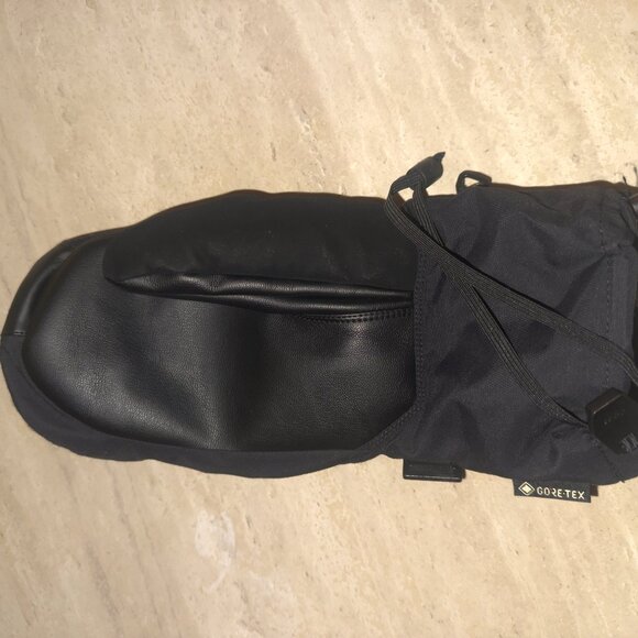 Men's Burton GORE-TEX Mitten + Gore Warm Technology (M) RIGHT GLOVE ONLY - Picture 2 of 2